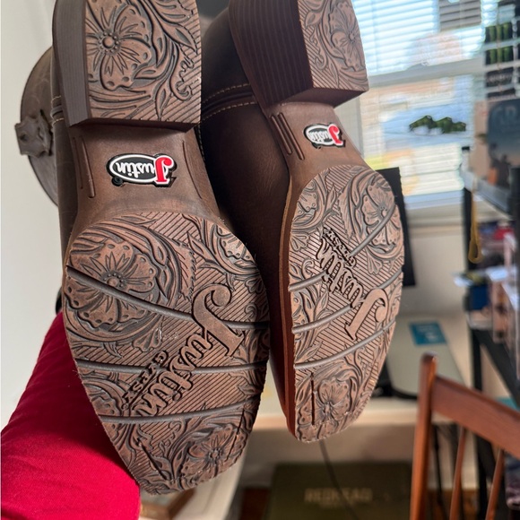 Justin Boots Brown Heeled Boots - Picture 2 of 11